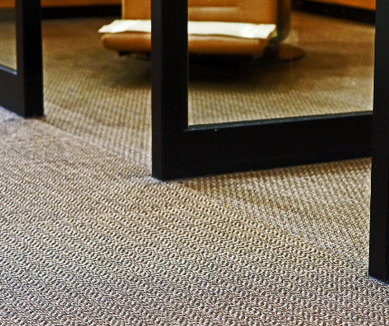 新感覚理容室LINK(リンク)メンズ理容室・女性のお顔そり個室でくつろぐシンプルラグジュアリーサロン