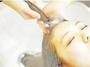 女性のためのヘッドスパなら新感覚理容室LINK(リンク)目黒駅徒歩1分のラグジュアリー理容室