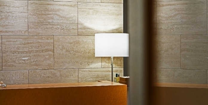 感覚理容室LINK(リンク)個室でくつろぐシンプルラグジュアリーサロン